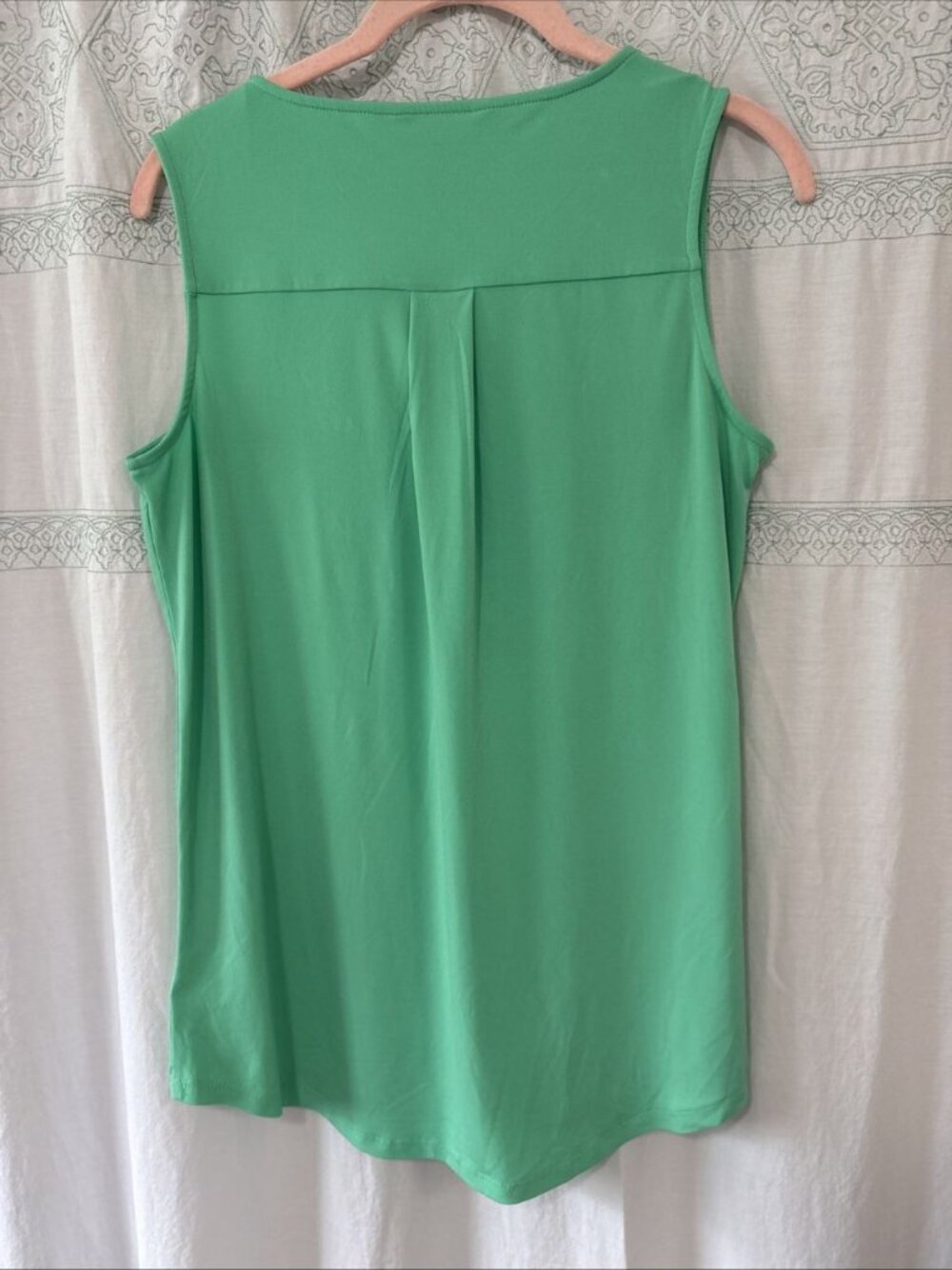 Ellen Tracy Bright Seafoam Sleeveless Top Size S Front Zipper Accents Stretch - Picture 2 of 10